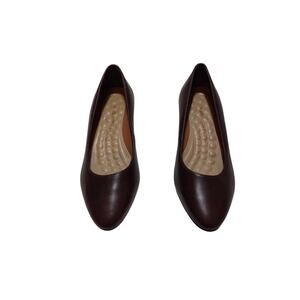 womens walking cradles pointed toe,slip on,kitten heel.